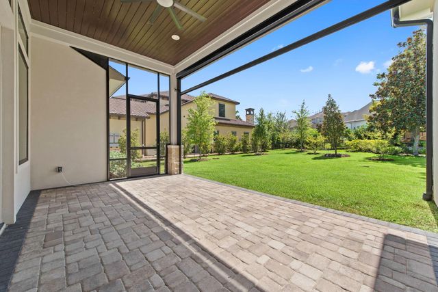 135 Bentwater Bay Drive, Montgomery, TX 77356