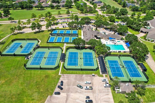 135 Bentwater Bay Drive, Montgomery, TX 77356