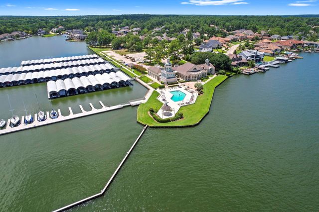 135 Bentwater Bay Drive, Montgomery, TX 77356