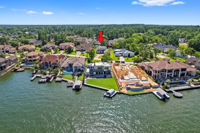 135 Bentwater Bay Drive, Montgomery, TX 77356