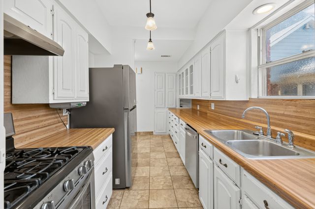 3326 Burlingdell Avenue, Dallas, TX 75211