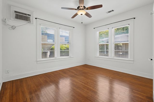 3326 Burlingdell Avenue, Dallas, TX 75211