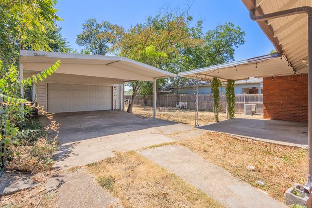 3326 Burlingdell Avenue, Dallas, TX 75211