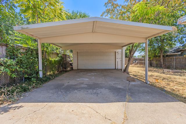 3326 Burlingdell Avenue, Dallas, TX 75211