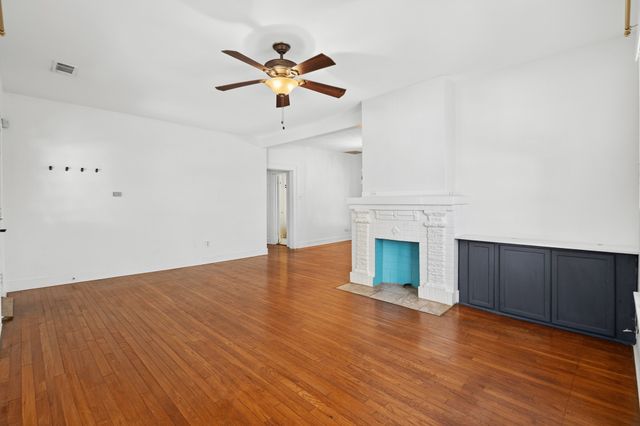 3326 Burlingdell Avenue, Dallas, TX 75211