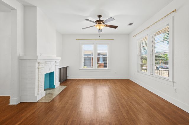 3326 Burlingdell Avenue, Dallas, TX 75211