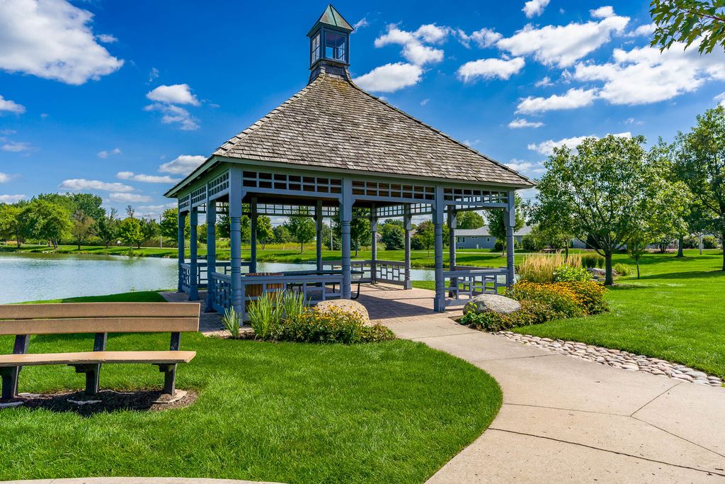 Image 12 of property listing at 486 Trent Lane, Loves Park, IL 61111