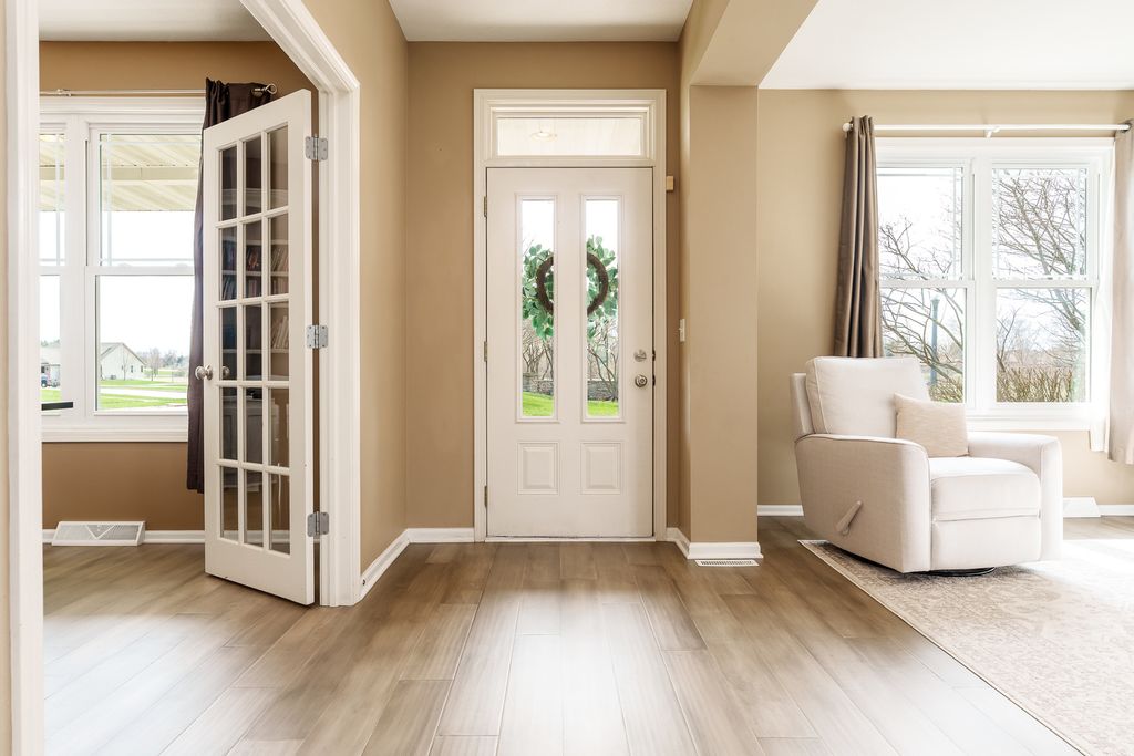 Image 14 of property listing at 486 Trent Lane, Loves Park, IL 61111