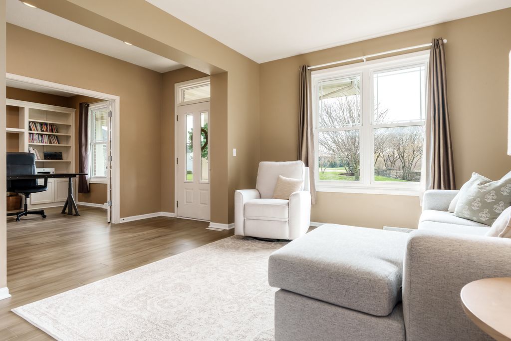 Image 16 of property listing at 486 Trent Lane, Loves Park, IL 61111