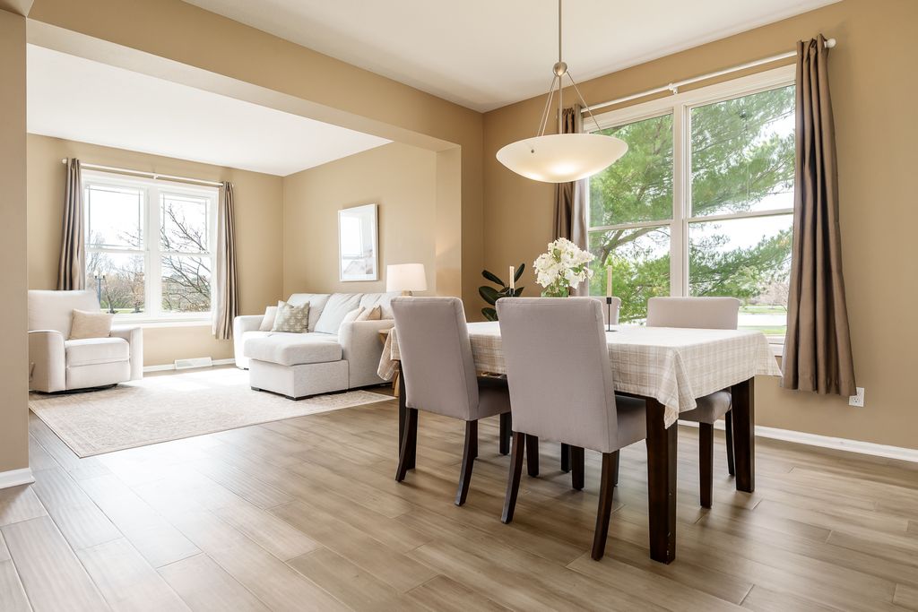 Image 19 of property listing at 486 Trent Lane, Loves Park, IL 61111