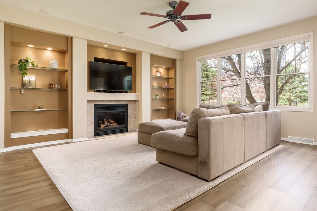 Image 23 of property listing at 486 Trent Lane, Loves Park, IL 61111