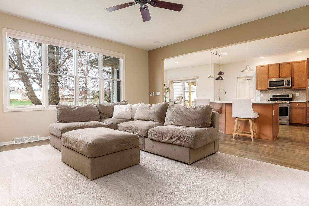 Image 25 of property listing at 486 Trent Lane, Loves Park, IL 61111