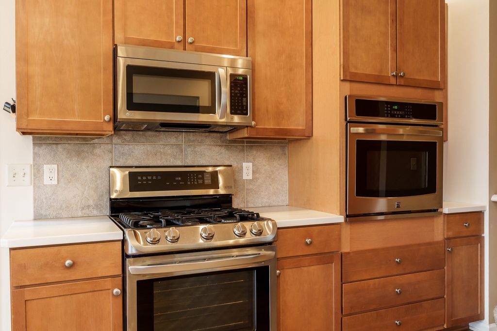 Image 32 of property listing at 486 Trent Lane, Loves Park, IL 61111