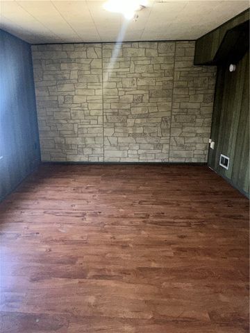 1423 Maratta Road, Hopewell Twp, PA 15001