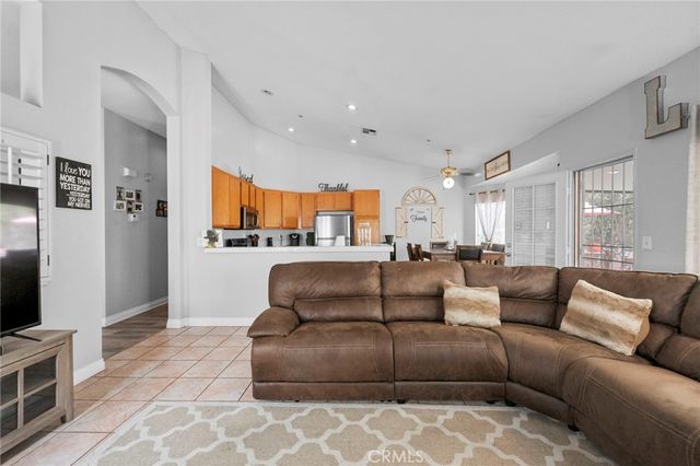 13760 Meadow Court, Fontana, CA 92337