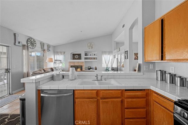 13760 Meadow Court, Fontana, CA 92337