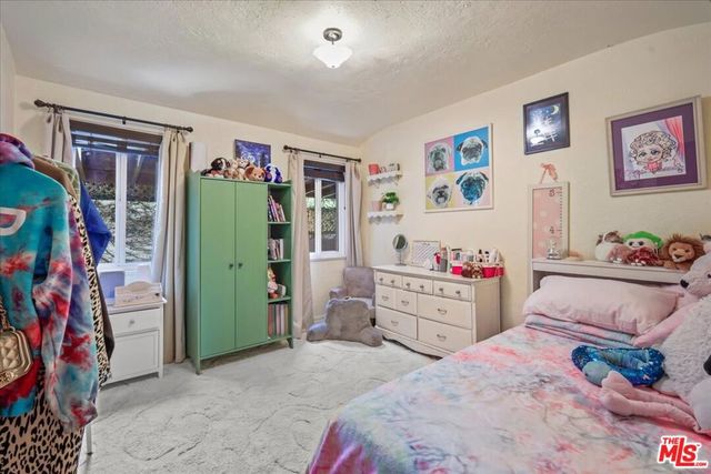 6119 Del Valle Drive, Los Angeles, CA 90048