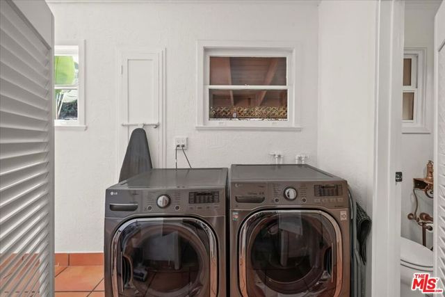 6119 Del Valle Drive, Los Angeles, CA 90048