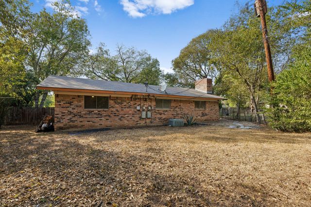 4703 Sagebrush CIR A, Austin, TX 78745