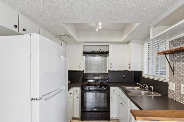 4703 Sagebrush CIR A, Austin, TX 78745