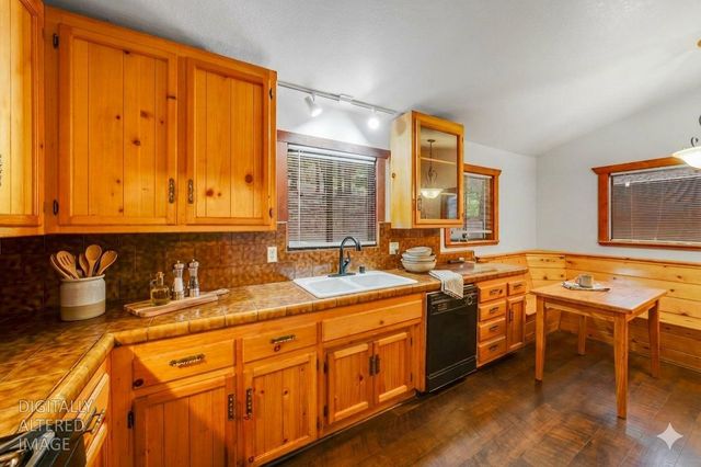 7184 Pine Cone Dr, Pollock Pines, CA 95726