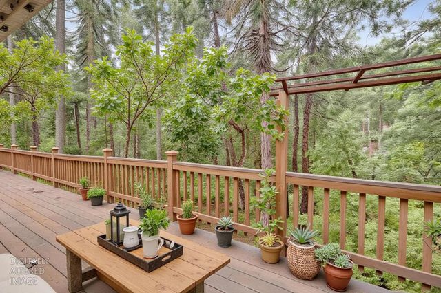 7184 Pine Cone Dr, Pollock Pines, CA 95726