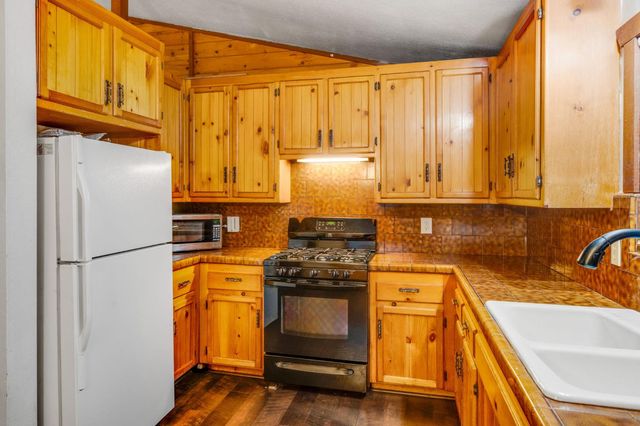 7184 Pine Cone Dr, Pollock Pines, CA 95726