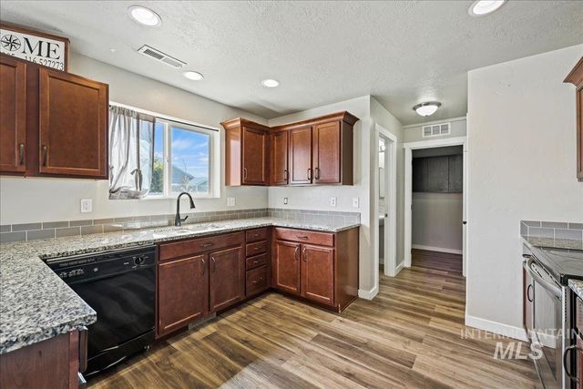 3444 S Avondale, Nampa, ID 83686