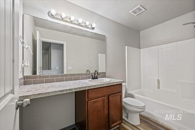 3444 S Avondale, Nampa, ID 83686