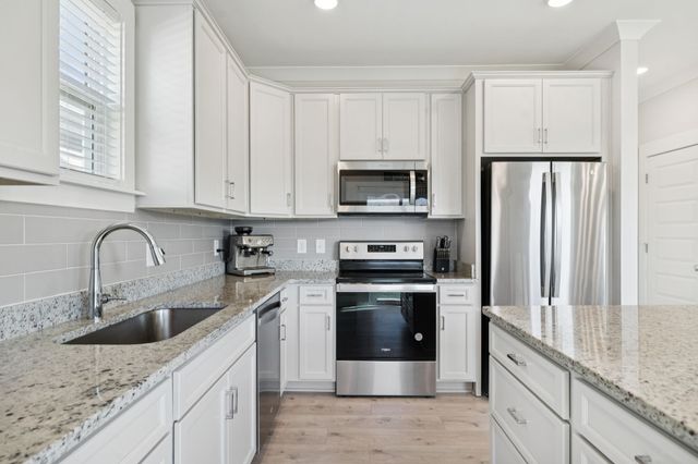 7547 Maggie Dr, Antioch, TN 37013