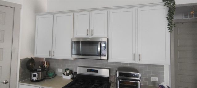 1845 Flying Horseshoe BND, Georgetown, TX 78628
