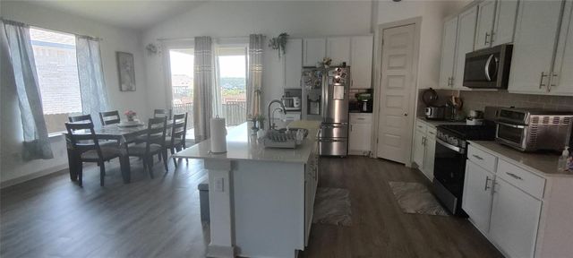 1845 Flying Horseshoe BND, Georgetown, TX 78628