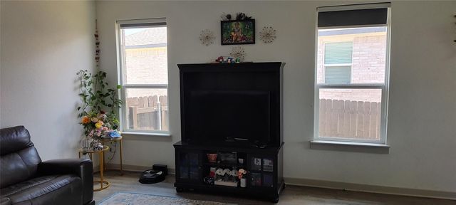 1845 Flying Horseshoe BND, Georgetown, TX 78628