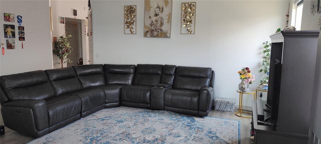 1845 Flying Horseshoe BND, Georgetown, TX 78628