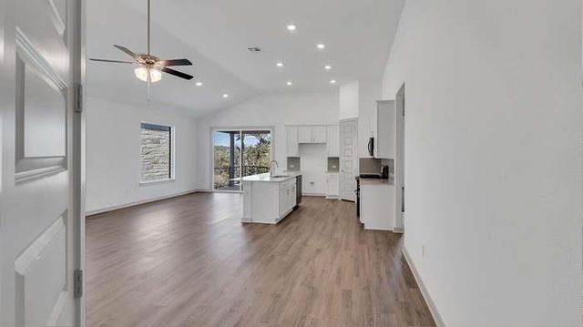 1845 Flying Horseshoe BND, Georgetown, TX 78628