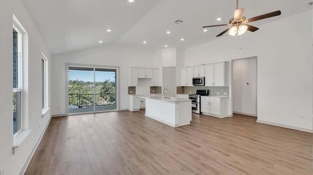1845 Flying Horseshoe BND, Georgetown, TX 78628