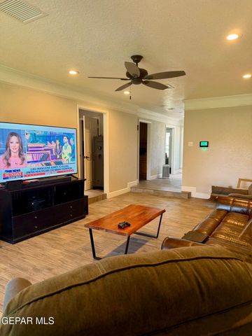 4921 VISTA GRANDE Circle, El Paso, TX 79922