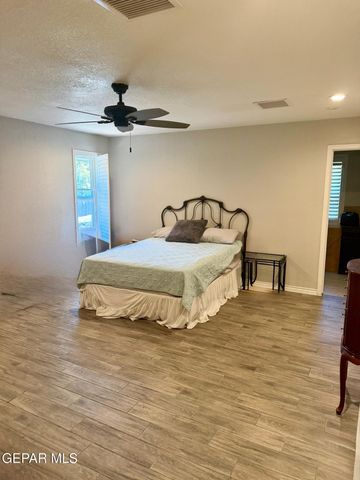 4921 VISTA GRANDE Circle, El Paso, TX 79922
