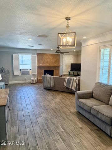 4921 VISTA GRANDE Circle, El Paso, TX 79922