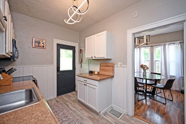 2 W 28th Street, Covington, KY 41015