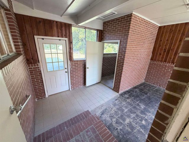 118 Meadowcliff Circle, Warner Robins, GA 31093