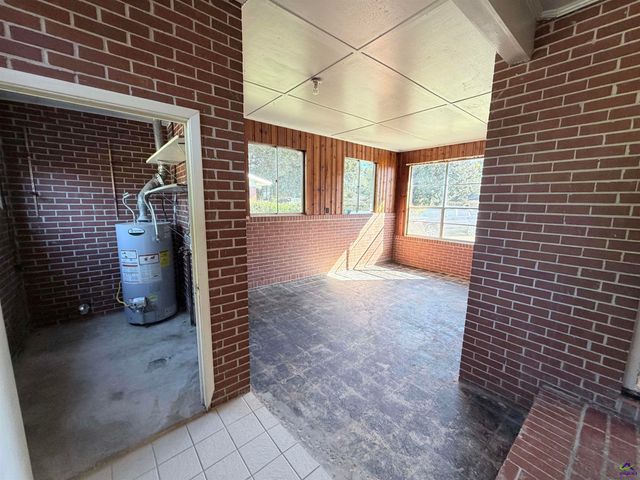 118 Meadowcliff Circle, Warner Robins, GA 31093