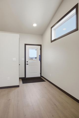 6270 21st Street S, Fargo, ND 58104