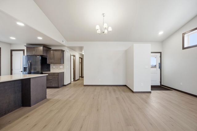 6270 21st Street S, Fargo, ND 58104