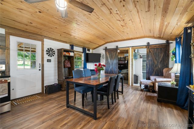 457848 E 1013 Road, Vian, OK 74962