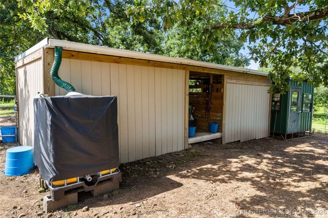 457848 E 1013 Road, Vian, OK 74962