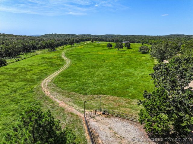 457848 E 1013 Road, Vian, OK 74962