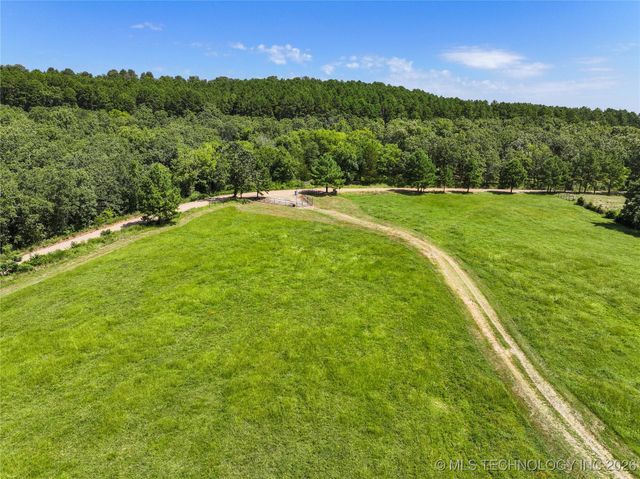 457848 E 1013 Road, Vian, OK 74962