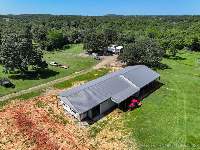 457848 E 1013 Road, Vian, OK 74962