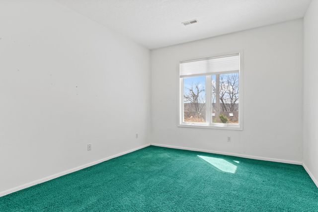 3 Walbrier Court, Leclaire, IA 52753